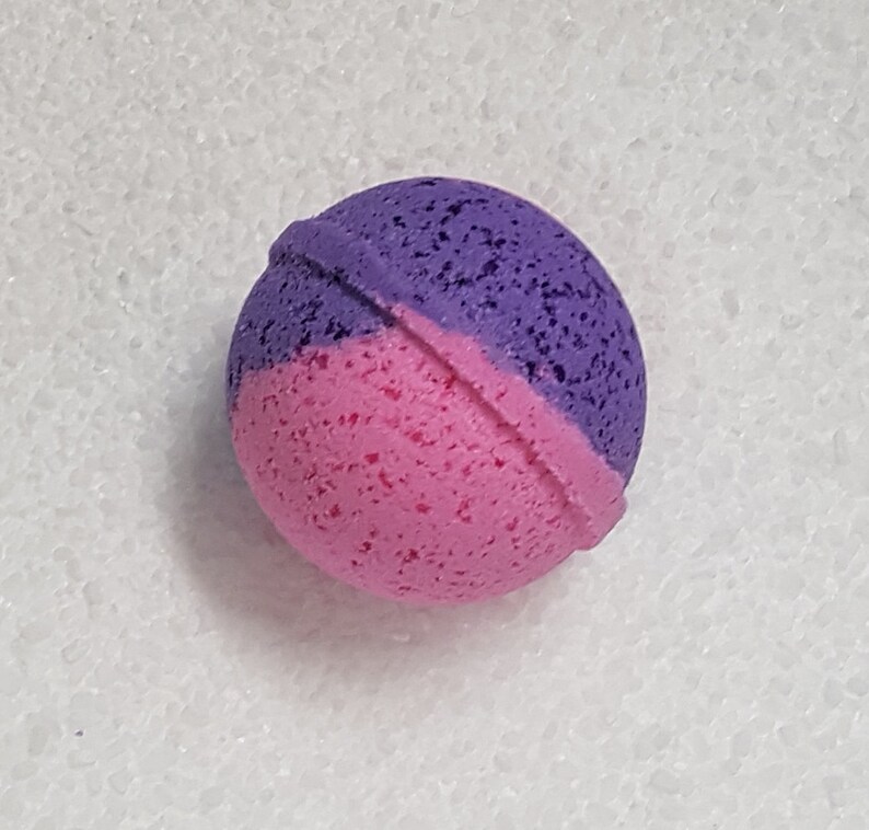 10 Love Spell 5 oz Bath Bombs Purple Bath Bomb Bridal Shower | Etsy