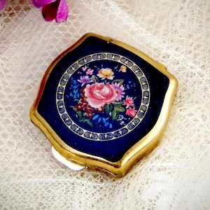 Vintage Stratton Pill Box with Floral Decoration, Pill Compact, Sweetener Container, Travel Accessory, Handbag Accessory, Rose & Bluebells
