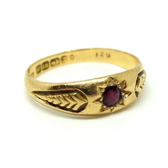Antique Victorian 18ct Garnet Ring