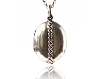 Vintage Oval Silver Rope Locket Necklace