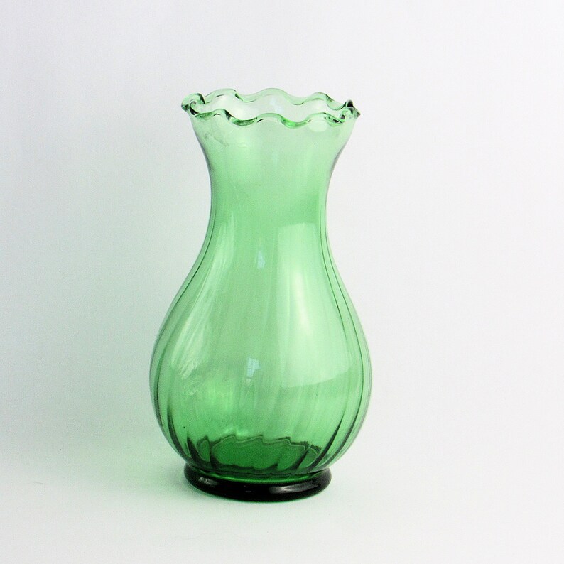 Vintage Green Glass Optic Swirl Vase with Ruffled Rim Etsy