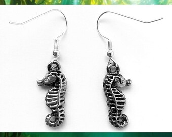 Little Silver Seahorse Earrings // Small Silver Seahorse Earrings // Gift for her