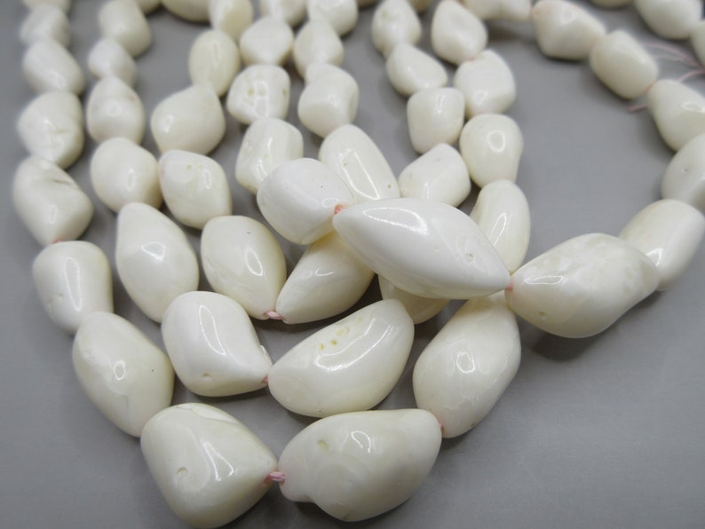 White Coral Rough Nuggets Beads 23pcs image 3