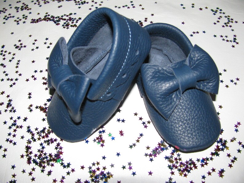 Navy Bow Baby Moccasins. Baby Girl Moccasins. Moccasins. image 1