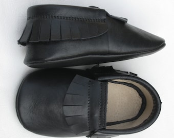 Black Baby Moccasins. Leather Baby Shoes. Kids moccasins.  Leather baby moccasins. Infant moccasins.