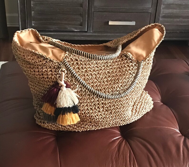 BOHO STRAW TOTE, Trendy Shoulder Straps, Double Removable Tassel, Fully Lined, Zipper Closure, Inner Pocket, image 7