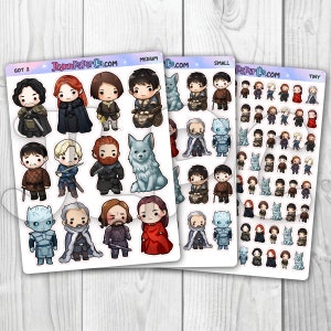 Pode incluir: Um conjunto de adesivos de personagens de Game of Thrones em vários tamanhos. Os adesivos apresentam personagens do popular programa de televisão, incluindo Daenerys Targaryen, Jon Snow e Tyrion Lannister. Os adesivos são impressos em vinil de alta qualidade e são perfeitos para adicionar um toque de fandom ao seu laptop, garrafa de água ou planejador.