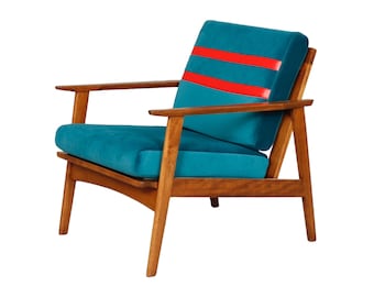 Mid Century Danish Modern Lounge Chair in Teak