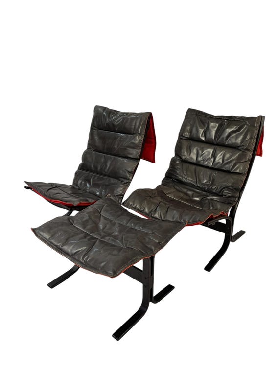 Mid- CenturyIngmar Relling Siesta lounge with matching footrest (pair)