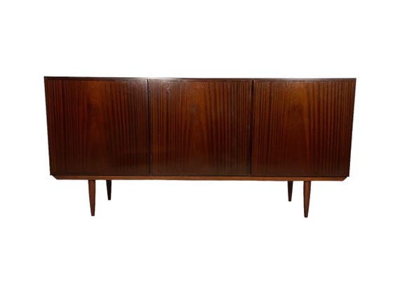 Mid-Century Oman Jr Rosewood sideboard.  L71 D17 H33