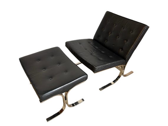 Mid-CenturyLeather lounge with footrest