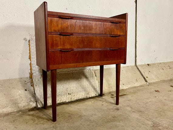 Mid CenturyTeak dresser with 3 drawers