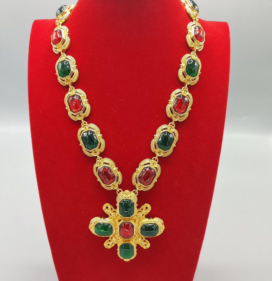 Stunning Vintage Designer Runway Gripoix Mogul Cross Pendant Necklace