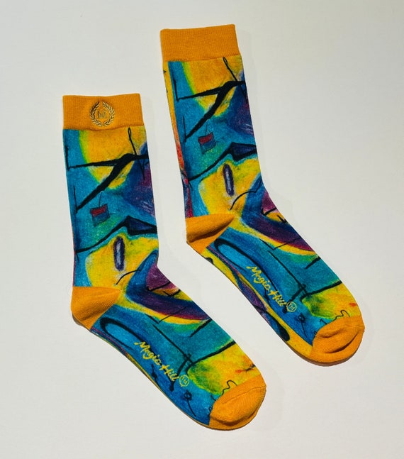 Casual Dressy Sock 100% cotton perfect for the summer or winte with Bruce Mishell Art work.  Feels great on the skin.