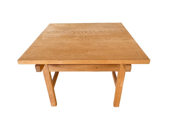 Mid-Century Hans J Wegner coffee/end table in solid oak