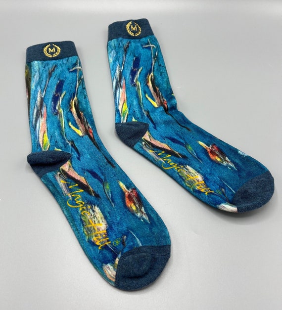 Bruce Mishell's "The Birds" Casual Sock 100% cotton perfect for the summer or winter. Feels great on the skin.