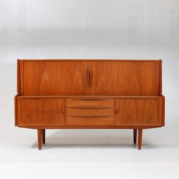 Mid Century Danish Teak Sideboard, Ib Kofod-Larsen. Faarup Møbelfabrik