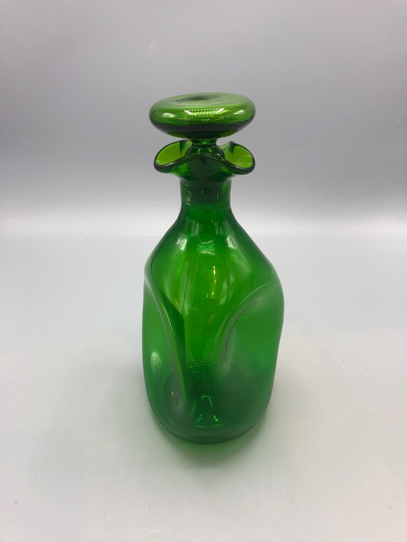 Vintage 1950’s BLENKO Hand Blown Lime Green Glass Pinch Decanter