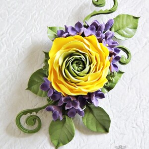 Handmade Yellow Flower Brooch – Perfect Gift for Women and Flower Lovers, Perfect Christmas Gift, Holiday Accessory
