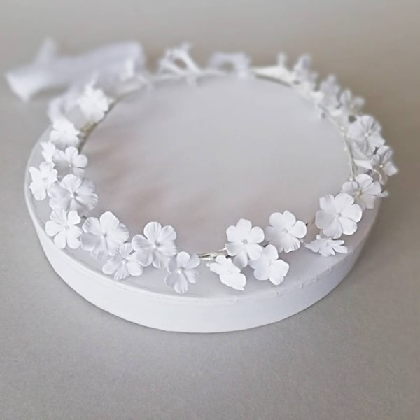 Bridal Hair Crown, Wedding White Hair Accessory for Bride, First Communion Floral Headband, Handmade accessories for wedding end bride