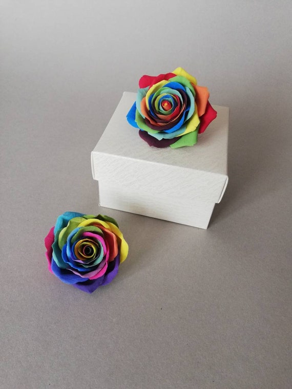 Rainbow Rose Hair Clip – Handmade Polymer Clay Flower  display picture 1
