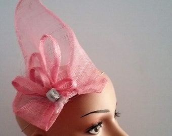 Baby pink fascinator hatinator, Wedding hat, Cocktail Party, Handmade millinery unique design, Races party fascinator, Spring wedding hat