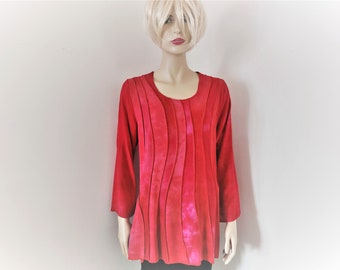 Liz & Joe viscose blouse with meandering joints, shades of red, pinkish red, orange-red, handdyed and handmade in Holland, hippy chic