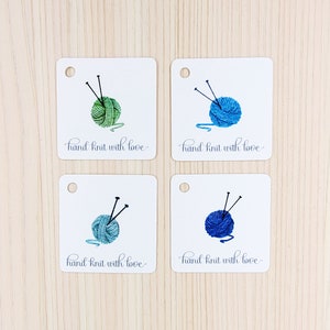 4 Geschenkanhänger aus Strick in den Farben der Ägäis