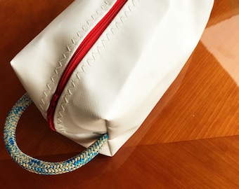 Dopp Kit (white)