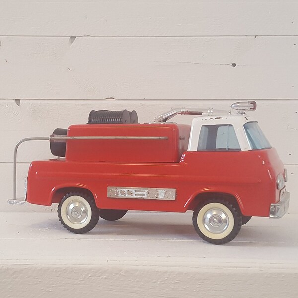 Vintage 1960's Nylint Ford #8100 Suburban Pumper Toy Fire Truck Collectible Man Cave Firefighter Transportation Nursery Baby Boy Decor Gift
