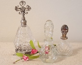 Set of Three Vintage Clear Glass Perfume Bottles Decanters with Silver Plated Handles Victorian Rose Vanity Set Decor Bathroom Storage