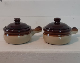 Set of Two Vintage French Onion Soup Beans Multi-Tone Brown Beige Glazed Ceramic Serving Crocks Bowls with Lids Handles Kitchenware Bakeware
