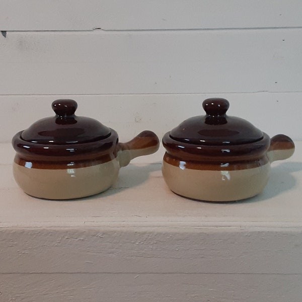 Set of Two Vintage French Onion Soup Beans Multi-Tone Brown Beige Glazed Ceramic Serving Crocks Bowls with Lids Handles Kitchenware Bakeware