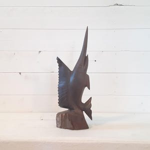 Vintage Hand Carved 12&quot; Tall Mid-Century Wood Fish Swordfish Marlin Sailfish Statue Figurine Beach House Nautical Coastal Decor Animal Art