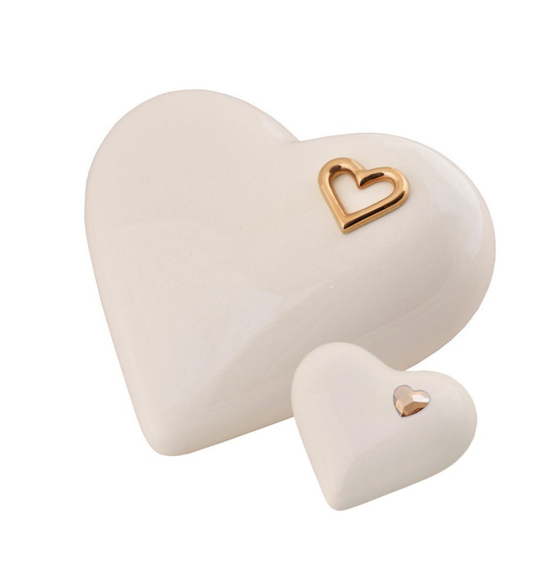 Elegant Heart-Shaped Ceramic Cremation Urn, Unique Memorial Funeral Urn for Adult, Ceramic Cremation Urn for Human Ashes, Heart Design Ashes Urn, High-Quality Memorial Urn, Artistic Cremation Urn, Heartfelt Tribute Urn