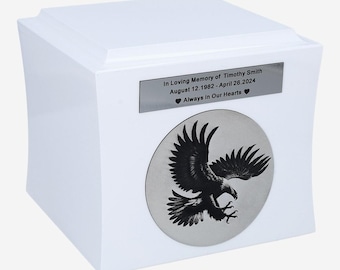 Schwarze Urne mit Adler Thema Urne für Asche mit eingravierten Adler Personalisieren Urne Holzurne Schwarze Urne Dekorative Urne Moderne Urne