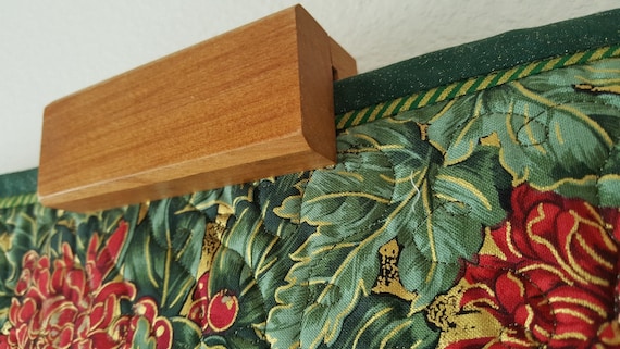 Wooden Quilt Wall Hangers / Tapestry Hangers, Use The Hangers With Clips As  Blanket Wall Hanger, Quilt Holder Or Rug Hangers For Walls. These Wood Tap