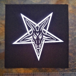 Ziegenkopf Aufnäher - Satanisches Pentagramm Baphomet Ziege von Mendes Schädel Occult Gothic Sigil von Luzifer Leviathan Kreuz Hexerei Wicca Teufel