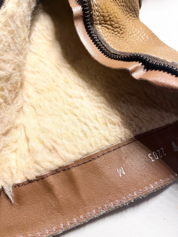 1980s Tan Leather Shearling Lining Moon Boots 8 - image 4