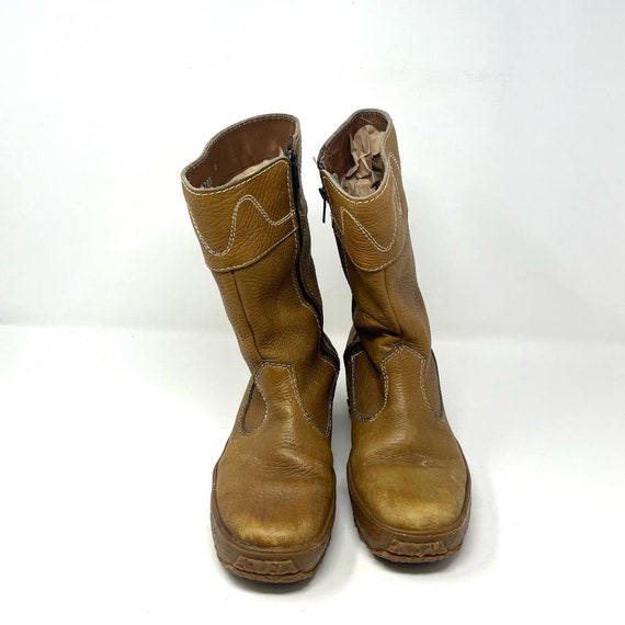 1980s Tan Leather Shearling Lining Moon Boots 8 - image 3