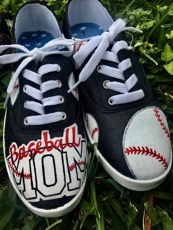 baseball shoes for moms