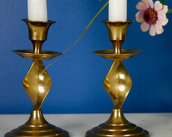 Vintage Brass Spiral Candleholders – Pair – Made in India – Mid Century Decor