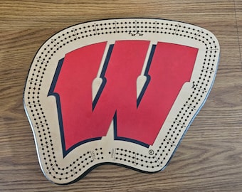 Bucky Badger cribbage board/W