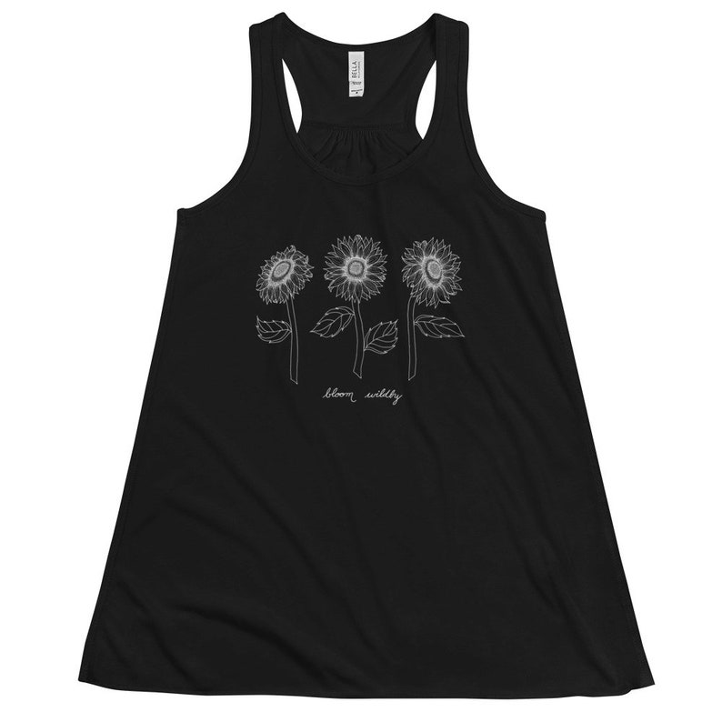 Bloom Wildly White Sunflowers Women/'s Flowy Racerback Tank