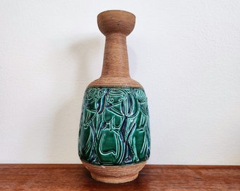 Vintage Fratelli Fanciullacci Italian Sgraffito Carved Women Vase // Mid Century Modern Italian Ceramics