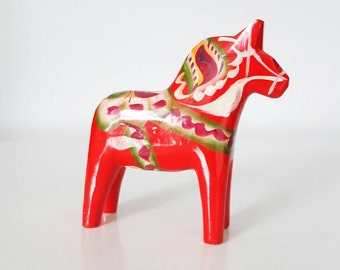 Nils Olsson vintage swedish dala horse