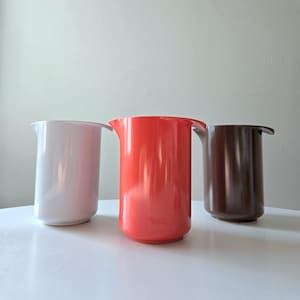 Rosti Denmark Mepal Melamine 1 Liter Pitcher Kitchen Utensils Holder Red White Brown Designed by Erik Lehmann
