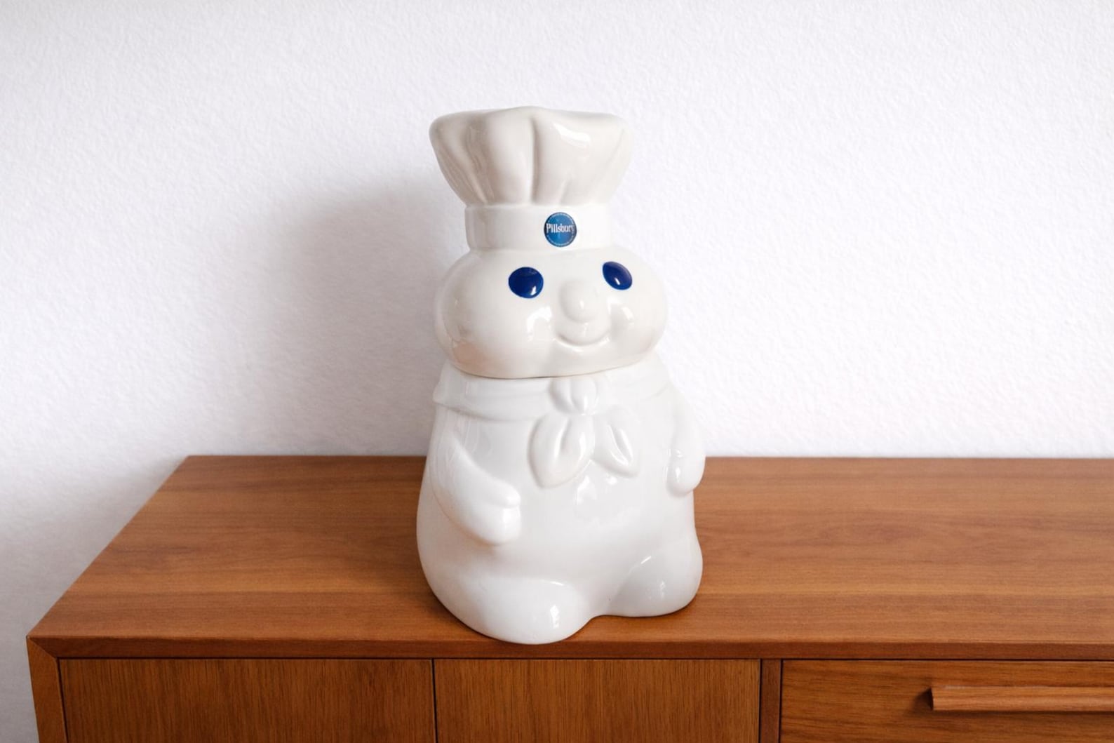 Vintage Pillsbury Doughboy Cookie Jar – Benjamin & Medwin Inc. 2002 – Ceramic Poppin’ Fresh Kitchen Canister
