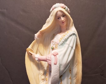 Cocatoo Lenox Rapunzel
