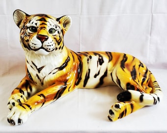 陶器の猫の置物 イタリアの芸術陶器デザイン 動物コレクション